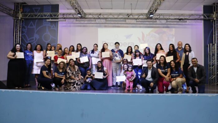 Assistência forma 300 alunos em última etapa do ‘Prospera Família’