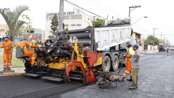 Primeira etapa de obras de pavimentação da rua Cidade Diadema é concluída