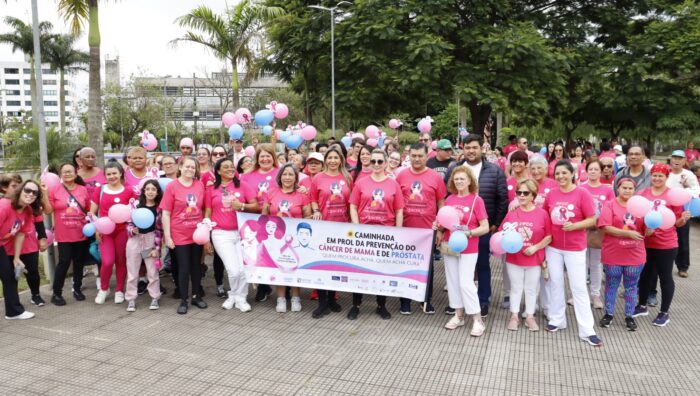 Caminhada de prevenção ao câncer de mama e de próstata reúne 500 pessoas