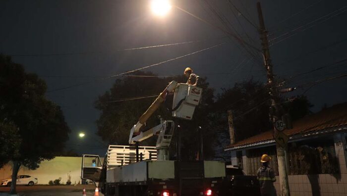 Suzano promove 1,4 mil atendimentos na iluminação pública em um mês