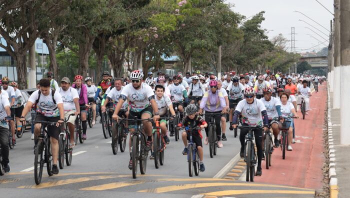 Passeio Ciclístico de Suzano tem recorde de público e arrecada 800 quilos de alimentos