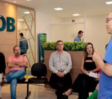 Secretários municipais se reúnem com presidente do Sicoob Metropolitano