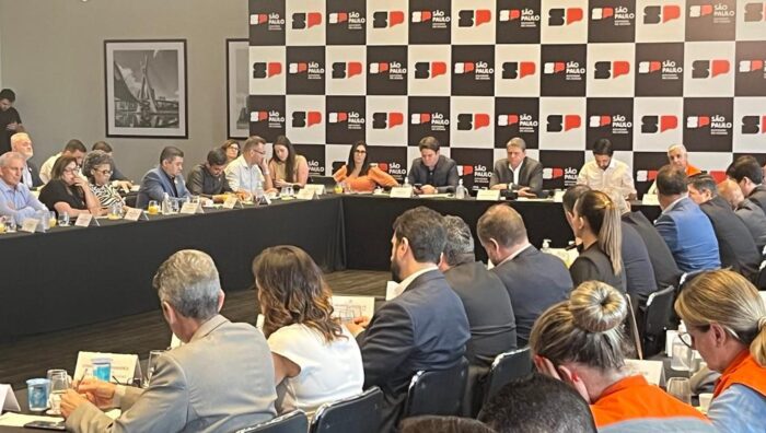 Estado indica a prefeituras cancelamento de eventos por causa das fortes chuvas