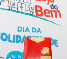 ‘Lojinha do Bem’ reabre nesta quinta com troca de panetones por roupas