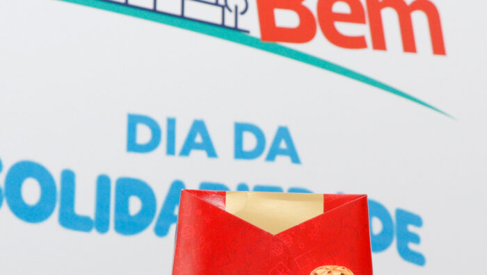 ‘Lojinha do Bem’ reabre nesta quinta com troca de panetones por roupas