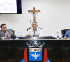 Secretaria de Finanças apresenta projeção orçamentária em audiência pública na Câmara