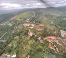 Secretaria de Meio Ambiente faz vistoria aérea de locais de preservação em Suzano