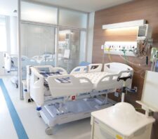 Suzano participa de entrega de 20 leitos de UTI no Hospital Regional de Ferraz de Vasconcelos