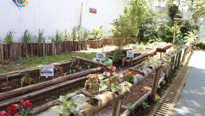 Educação inaugura horta pedagógica para 60 alunos do Jardim Monte Cristo
