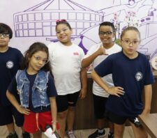 ‘Programa da Boa Visão’ faz entrega simbólica de óculos para alunos da rede estadual e do Sesi