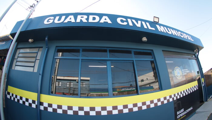 GCM recupera veículos irregulares e detém motociclista na contramão