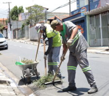 Vias da Cidade Edson passam por trabalhos de zeladoria urbana