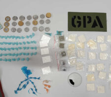 GCM localiza 107 porções de drogas no Jardim Leblon