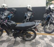 Romo localiza motocicleta com placa artesanal