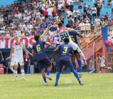 Mais de 6,5 mil pessoas comparecem aos jogos do Suzano Vôlei e do União Suzano