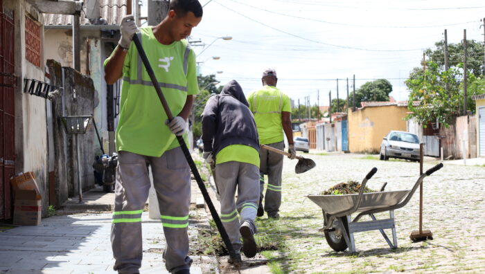Manutenção realiza zeladoria em sete bairros