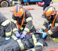 Prefeitura apoia treinamento de bombeiros para resgate de acidentados