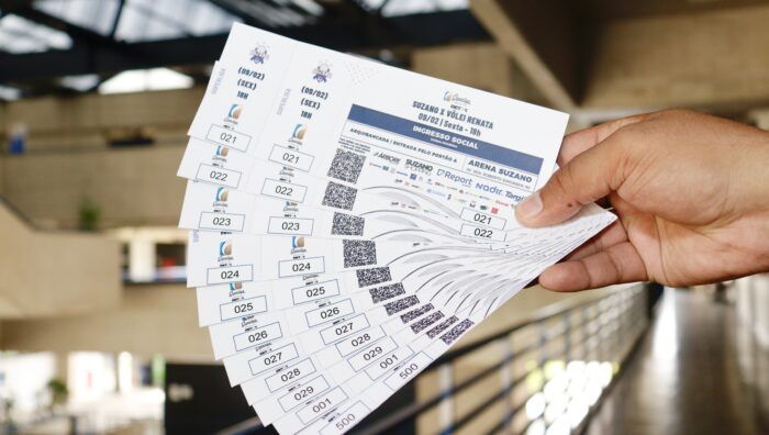 Fundo Social realiza troca de ingressos para partida do Suzano Vôlei