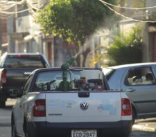 Nebulização contra a dengue ocorre em bairros de Suzano