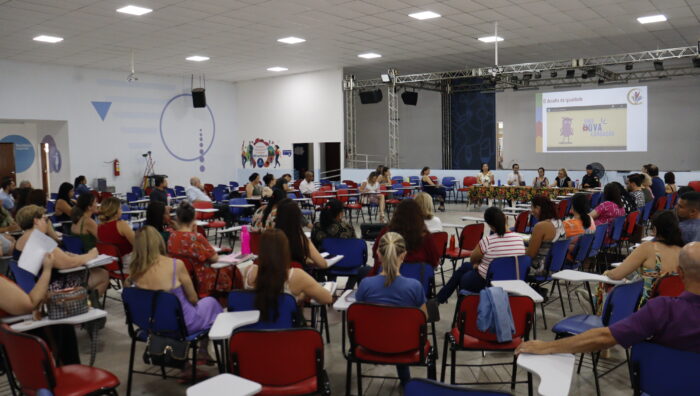 Educadores passam por formação do programa ‘Prevenir a Violência Escolar’