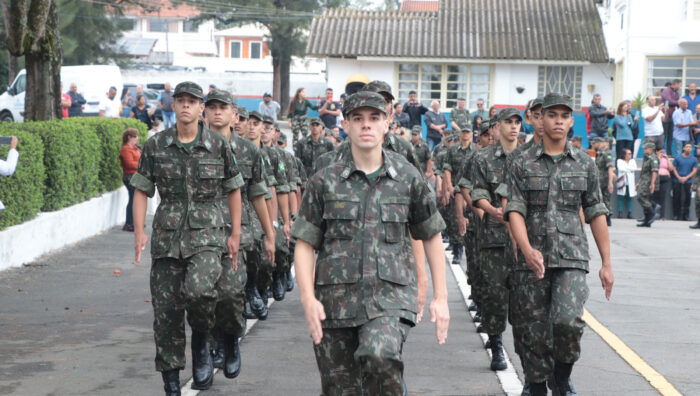 Prefeito participa da Formatura de Matrículas no Tiro de Guerra