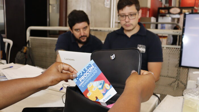 Serviço especial do Procon na Estação Suzano segue nesta sexta
