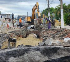 Sistema de drenagem começa a ser trocado na avenida Senador Roberto Simonsen