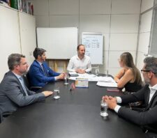 Suzano busca recursos junto ao governo federal