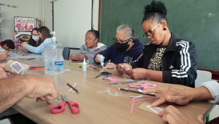 Saspe e CCMI oferecem vagas para curso de artesanato