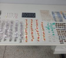 Patrulhamentos resultam na localização de mais de um quilo de entorpecentes