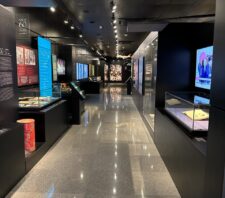 Primeira-dama trata de acervo para ‘ExpoFlores’ em encontro no Bunkyo São Paulo