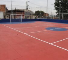 Revitalização de praça esportiva é concluída no Parque Buenos Aires