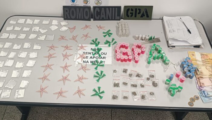 GCM prende três suspeitos de tráfico e localiza mais de 700 porções de drogas