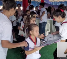 ‘Cola Aí: Minha Escola na TV’ aborda o tema do circo durante o ‘EducaShow’