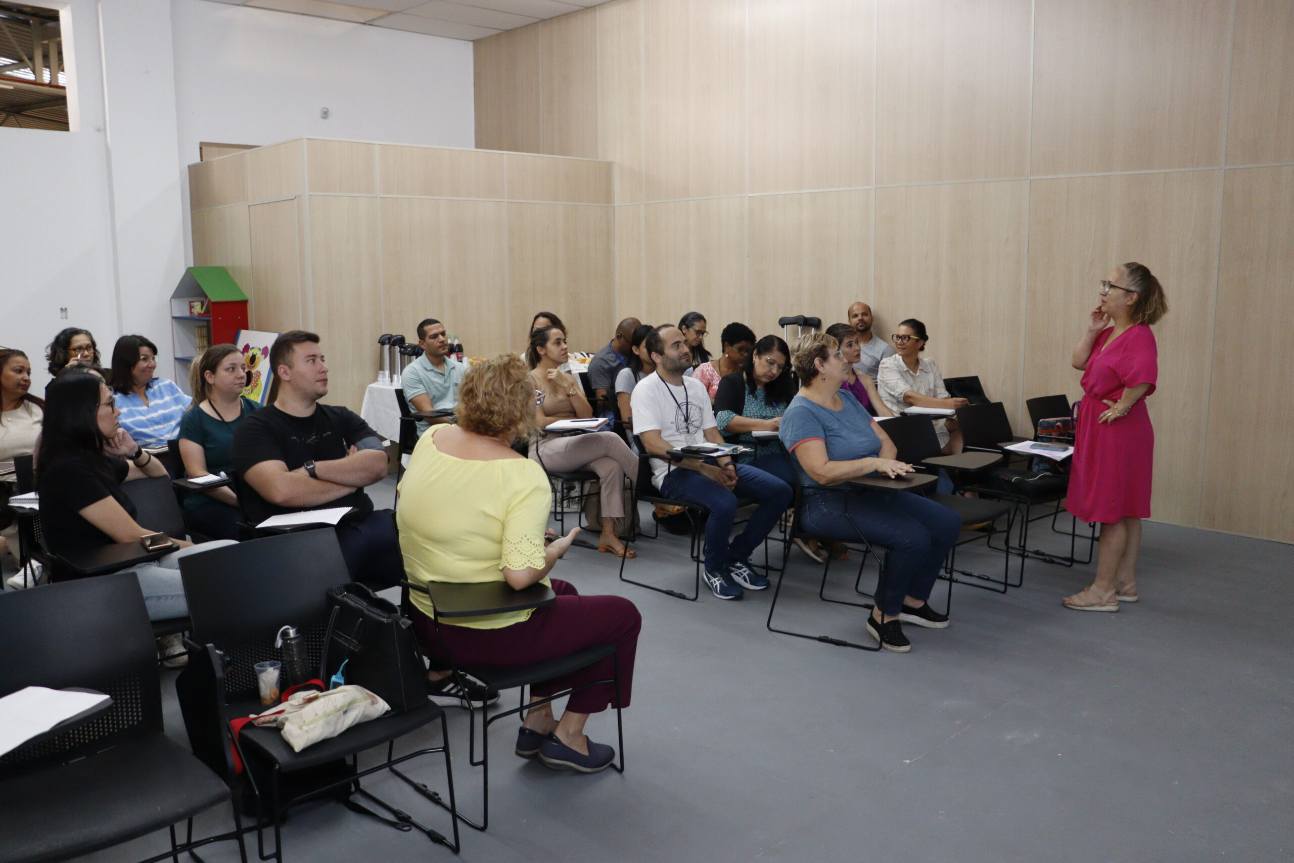 Assistência Social realiza capacitação de profissionais no Cras Centro