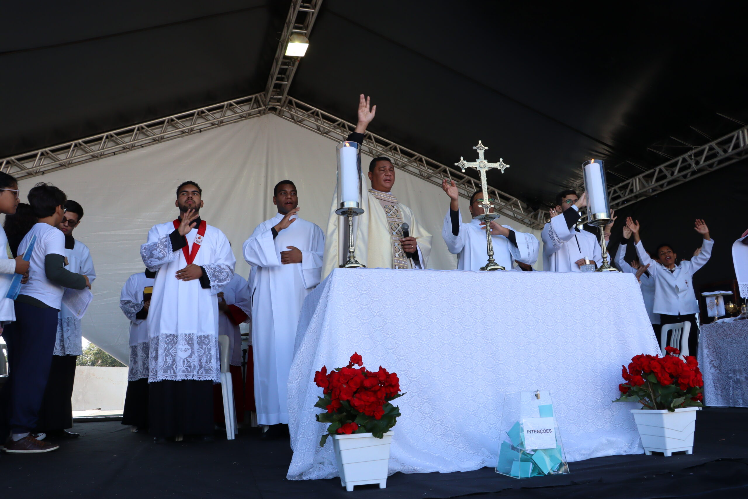 Parque Max Feffer recebe ‘3ª Festa do Divino Espírito Santo’
