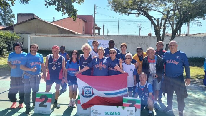 Atletas conquistam 11 medalhas de ouro na natação nos Jogos da Melhor Idade