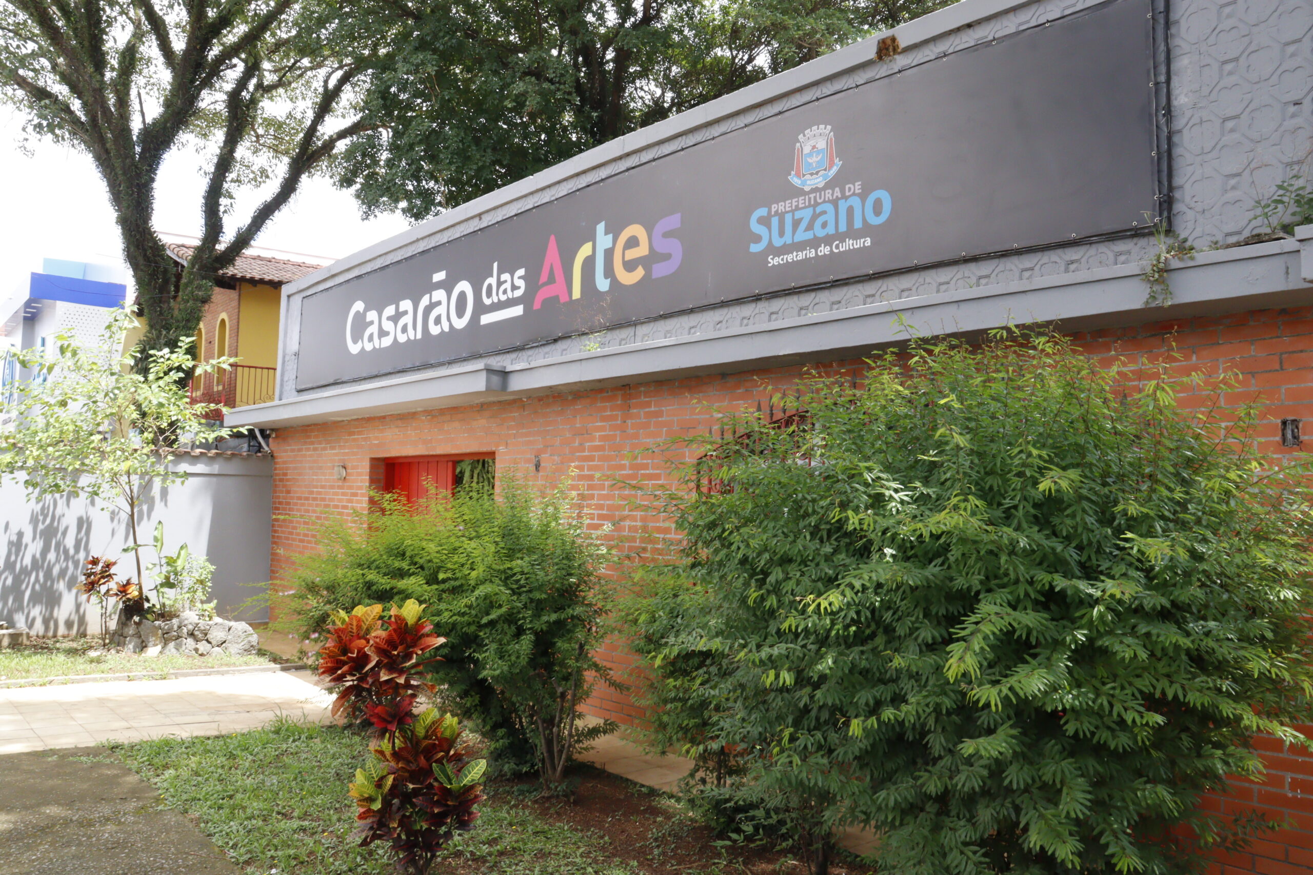 Casarão das Artes recebe ‘Sarau do Orgulho’ neste sábado