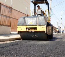 Obras na Vila Figueira preparam cinco ruas para receber novo asfalto