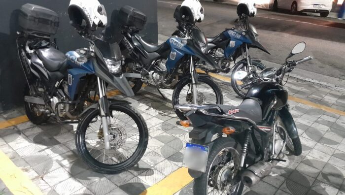 GCM recupera veículos roubados e prende homem com motocicleta adulterada