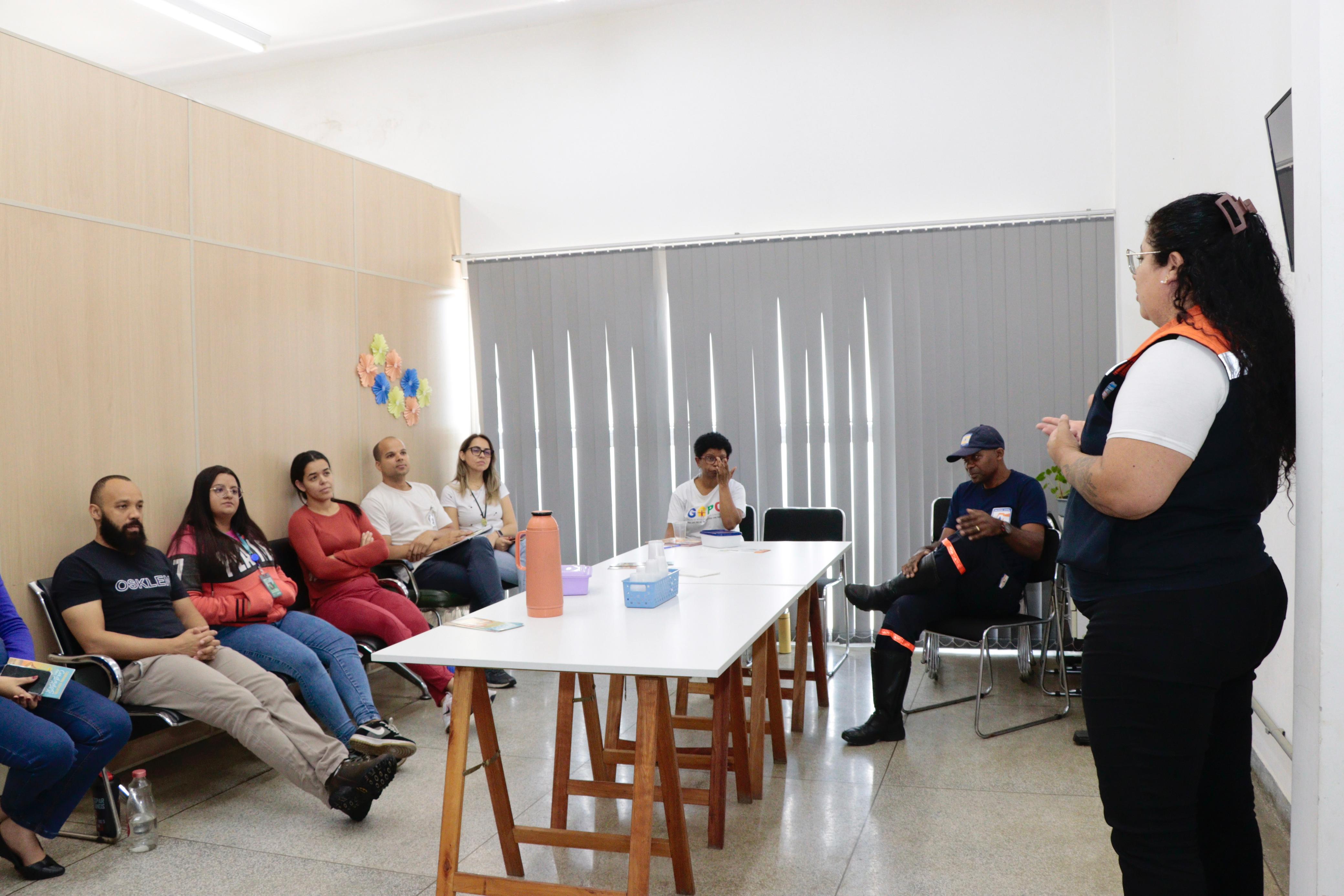 Defesa Civil capacita 15ª turma para prevenção e atuação em situações de emergência