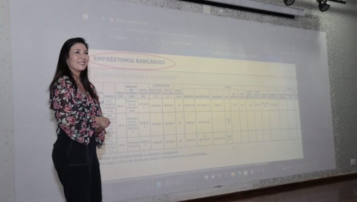 Procon apresenta palestra sobre riscos de empréstimos a aposentados
