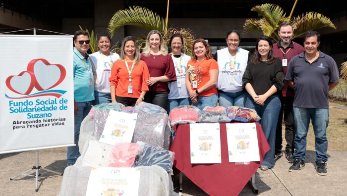 Fundo Social recebe doação de 150 peças de roupa e 75 cobertores da Sabesp
