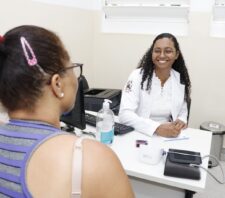 Saúde realiza mais de mil atendimentos durante ação especial do ‘Outubro Rosa’