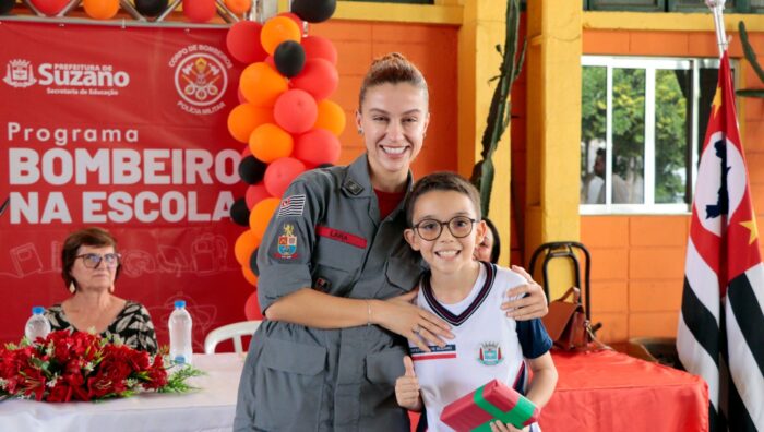Alunos do Tabamarajoara e do Miguel Badra recebem certificados do programa ‘Bombeiro na Escola’