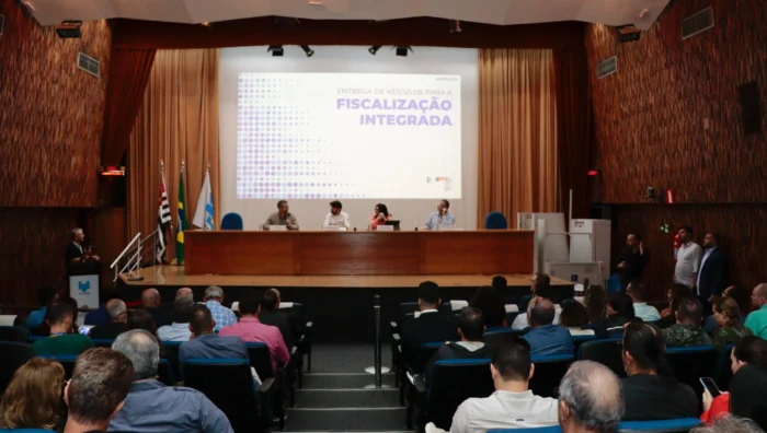 Meio Ambiente recebe veículo do Estado para atividades de fiscalização