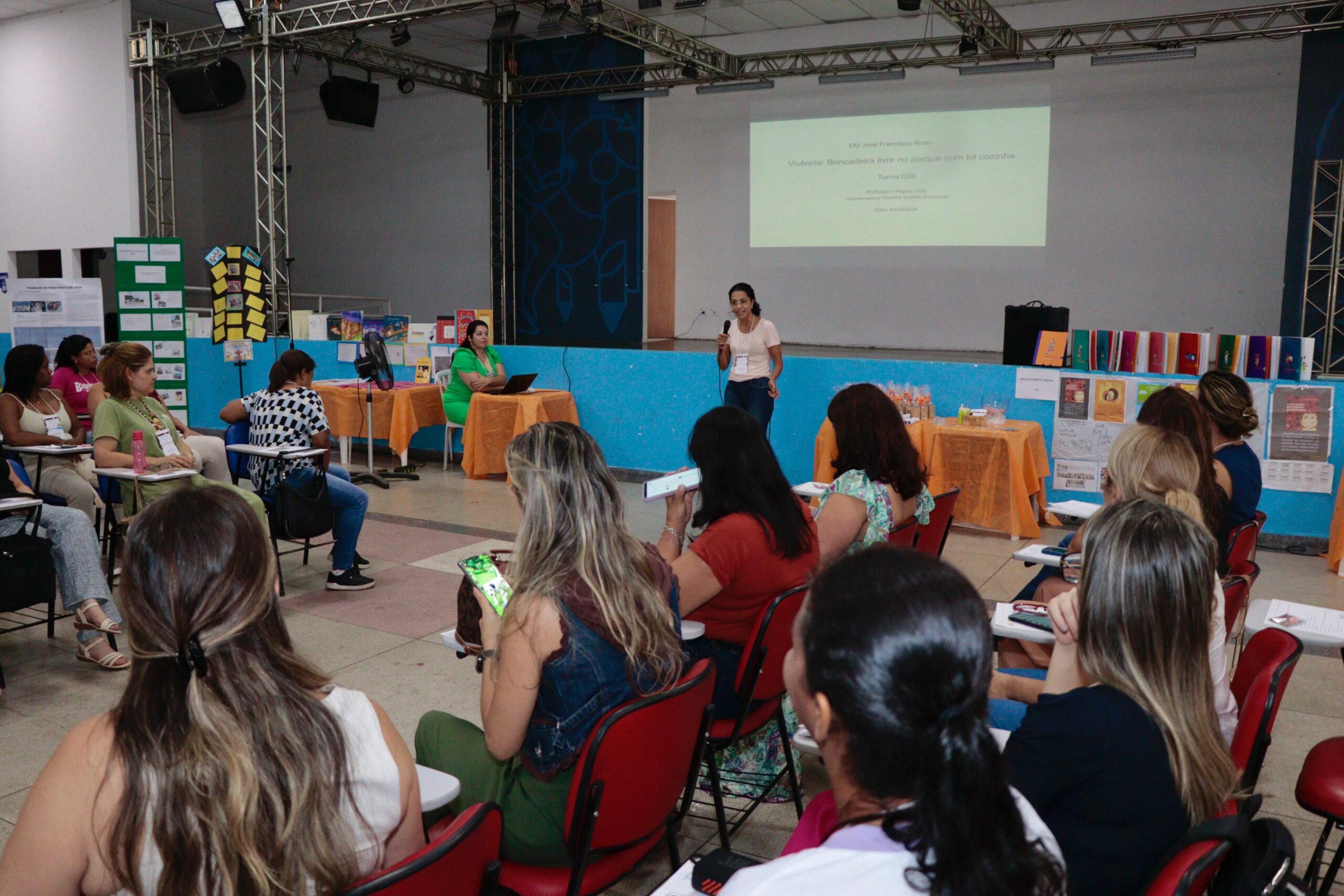 Mirambava recebe educadores para seminário de práticas pedagógicas inovadoras