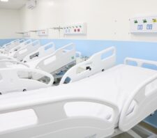 HMS inaugura nova ala de maternidade e revitaliza leitos de UTI