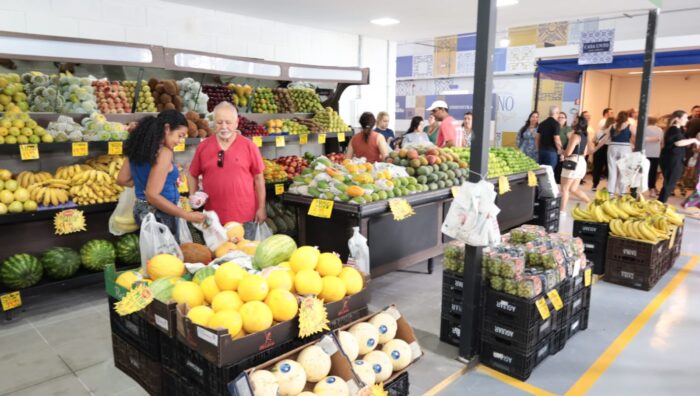 Mercado Municipal recebe mais de 2 mil pessoas no primeiro final de semana
