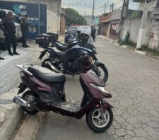 Agentes da Romo apreendem motocicletas em situação irregular